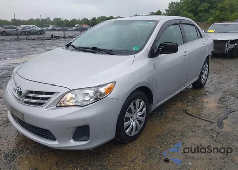 2013 Toyota Corolla Le z USA, uszkodzony, nr VIN 2T1BU4EE8DC982364